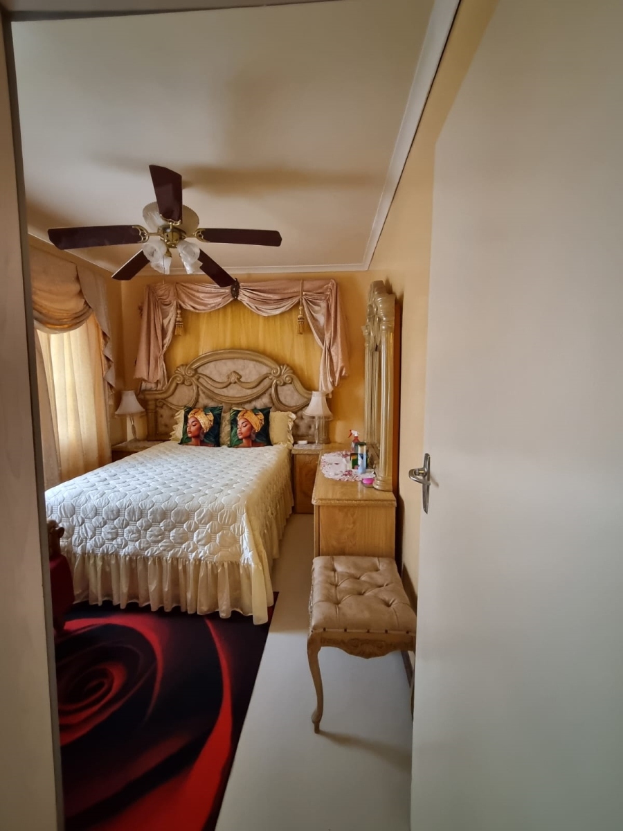 3 Bedroom Property for Sale in Kwa Nobuhle Eastern Cape